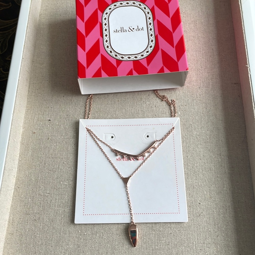 Tiered lariat necklace